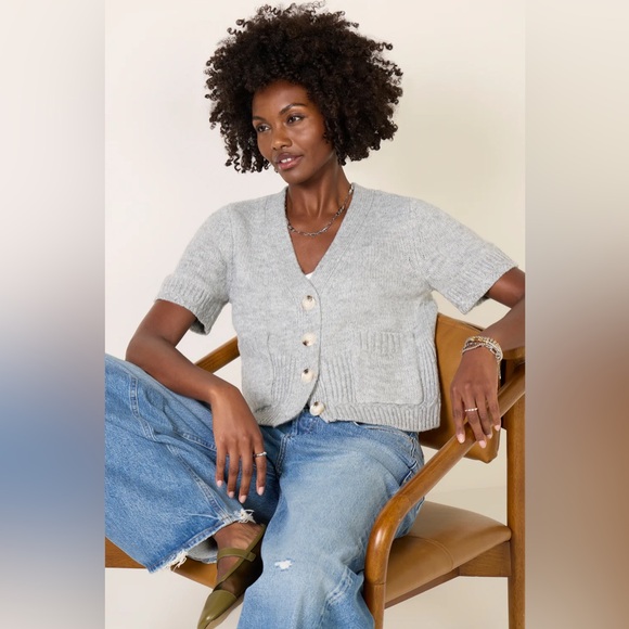 EVEREVE Corinne Cardigan (Perfect condition) - Picture 3 of 9